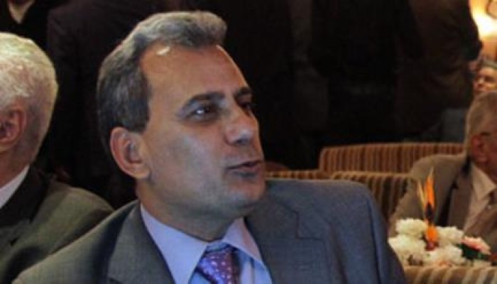 جابر نصار يهرب من الباب الخلفي لكلية الهندسة