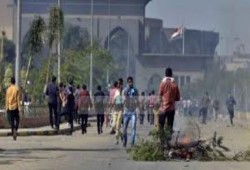 أستاذ بكلية الزراعة الداخلية اقتحمت الكلية واعتقلت الطلاب من المعامل