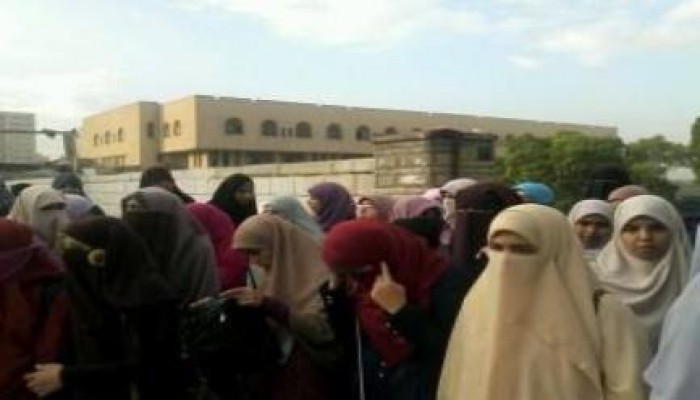 استمرار اعتصام طالبات "الأزهر" بعد أحداث الأمس