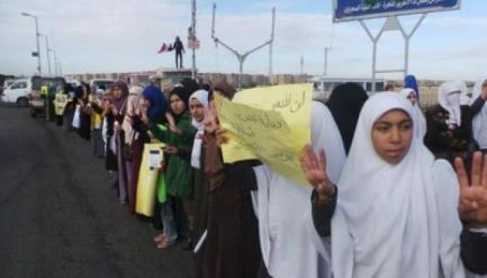 وقفة لطلاب العاشر من رمضان تنديداً بجرائم العسكر ورفضاً لدستوره الباطل
