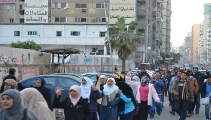 مسيرتان صباحيتان لـ "7 الصبح" بالإسكندرية رفضا لدستور الانقلابيين