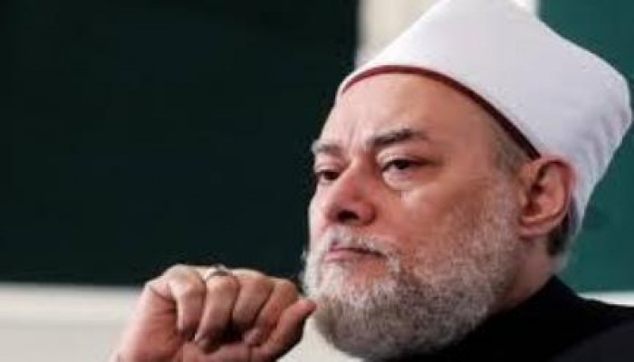 مفتى الانقلاب على جمعة من يوافق على الدستور مؤيد من الله