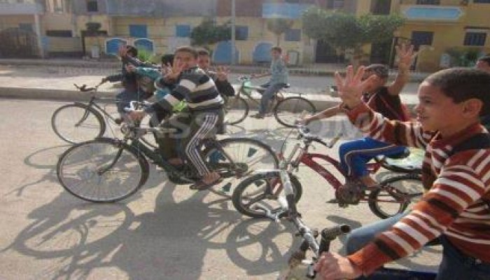 أطفال مصر ربعاوية في مارثون بالدراجات