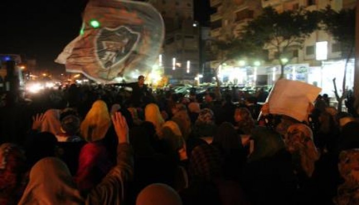 الالاف من رافضي الانقلاب يتظاهرون فى الاسكندرية ضد العسكر ويطالبون بمقاطعة الدستور