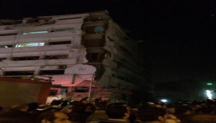 فيديو..قطع اتصال مراسل قناة مؤيدة للانقلاب لكشفة سبب الانفجار