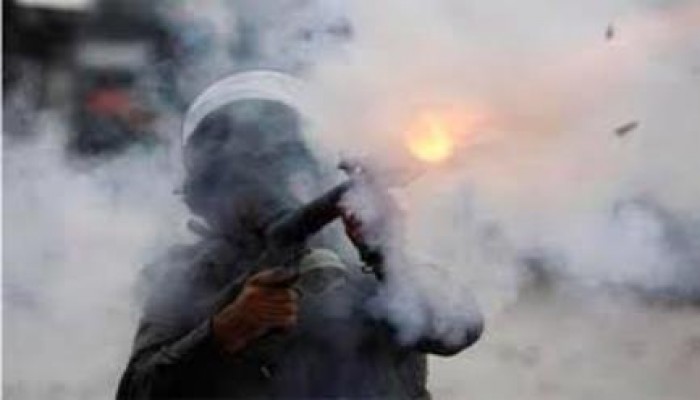 الشرطة تدنس الحرم الجامعي بالزقازيق وتطلق النيران والخرطوش علي الطلاب