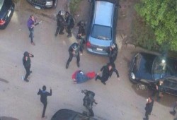 بالصور كلاب السيسى يسحلون "حرائر مصر "