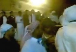 أهالي الضبعه يحاصرون ياسر برهامي ويحتجزونه وتحرك قوات من الجيش لتحريره (فيديو)