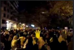 المهندسين‬ تتحدى إرهاب الانقلاب الدموي وتهديدات داخليته بمسيرة ليلية حاشدة (فيديو)