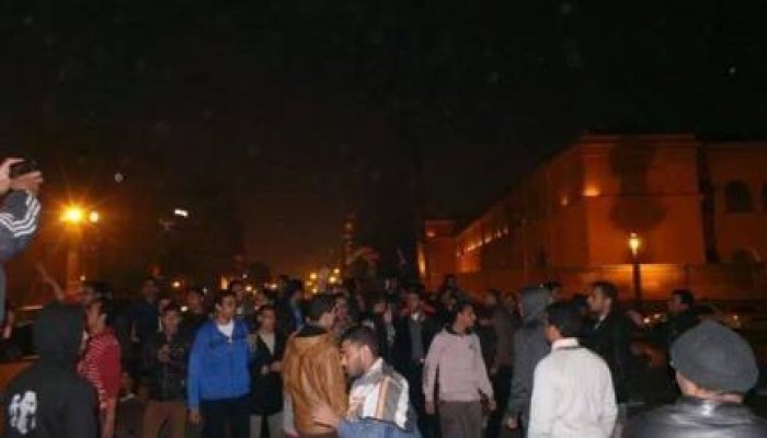 مسيرة ليلية مفاجئة لطلاب ضد الانقلاب بميدان عبد المنعم رياض و تتجة للتحرير "فيديو "