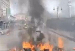 "الشعب يشعل ثورته": شاهد بالفيديو ماذا فعل الثوار بغرب الاسكندرية مع الداخلية
