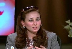 "المحاكمة"  ملك : طالما لا توجد أداة الجريمة وفاعلها فلا يمكن محاكمة أحد على القتل (فيديو)