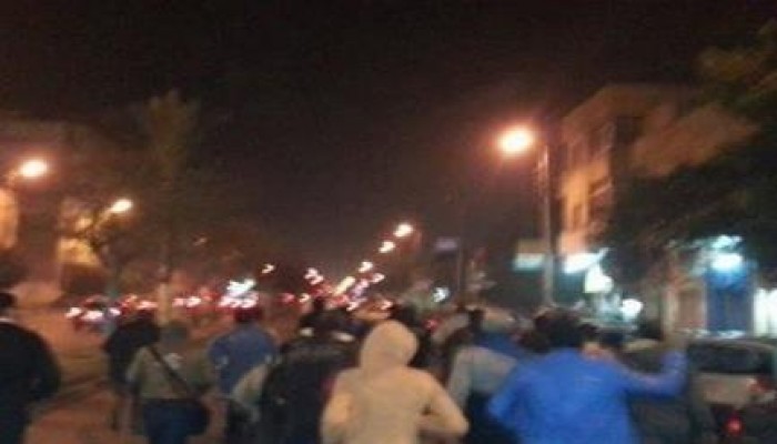 متظاهرو الإسماعيلية يهتفون :إحنا لسة مكملين