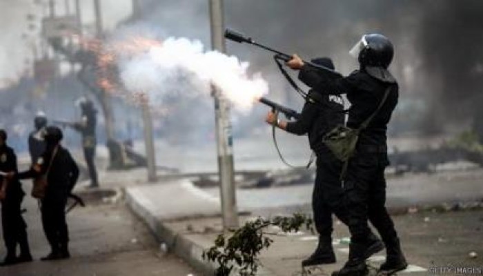 بيتر اوبورن : قد ندفع جميعا ثمن سحق الديموقراطية في مصر