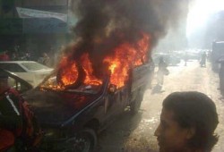 مليونية "اسقاط استفتاء الدم" احراق بوكس حاول الاعتداء على متظاهرى الزيتون (صور)