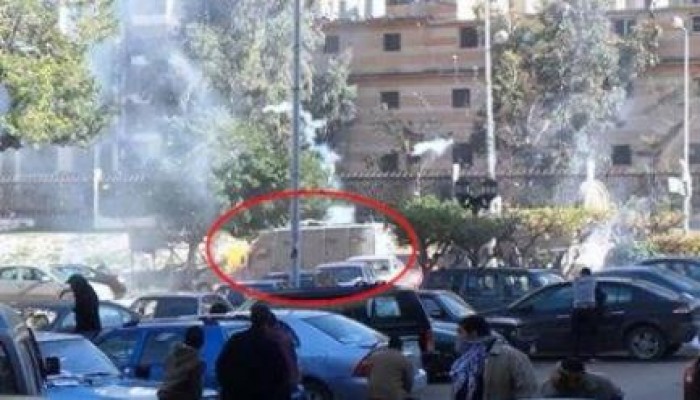 مليونية "اسقاط استفتاء الدم": احراق مدرعة بميامي بالاسكندرية حاولت الاعتداء على الثوار