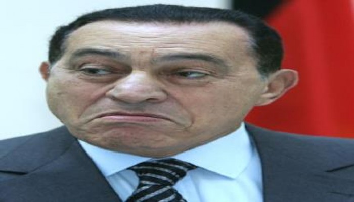 بدء محاكمة  المخلوع مبارك - بدونه - لسوء الأحوال الجوية