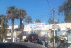 صورة وتعليق ... النور والشامخ يد واحدة