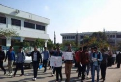 طلاب جامعة القناة بالإسماعيلية يطالبون بمقاطعة وثيقة دستور العار