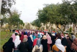 مظاهرات ووقفات بجامعة المنصورة لرفض دستور الانقلاب والدم (صور وفيديو)