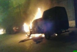 بالصور والفيديو .. ثورا طنطا يشعلون النيران في 3 سيارات للشرطة ردا علي حماقات الداخلية