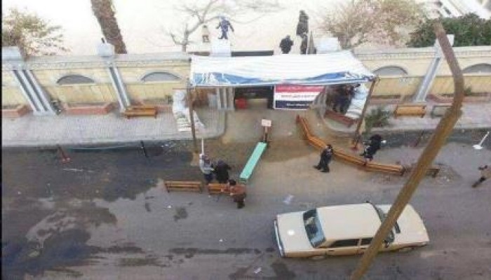 إقبال شبه منعدم للمشاركين في الاستفتاء بمدرسة الشطاطبي بالاسكندرية