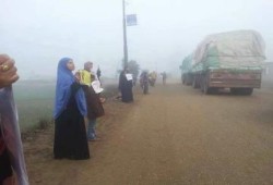 سلسلة بشرية بأبو حماد لمقاطعة دستور الانقلاب