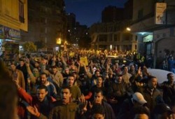 أهالي الاسكندرية يردون علي ما حدث أمس مع البنات بمسيرة حاشدة