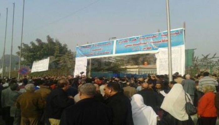 المهندسين يتوافدون على مقر انعقاد جمعيتهم العمومية
