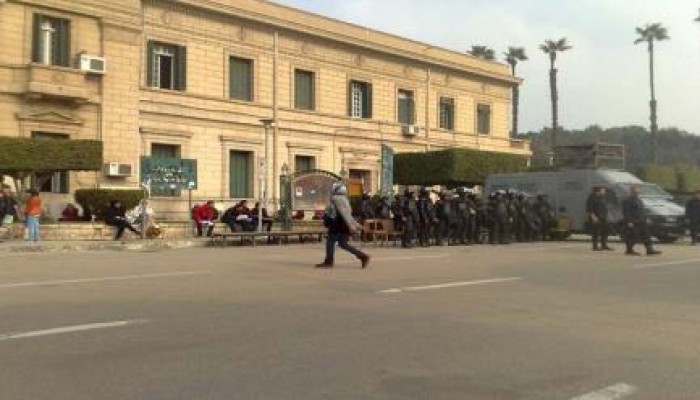 أمن الانقلاب يتمركز داخل جامعة القاهرة