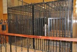 تأجيل محاكمة ضباط متهمين بقتل متظاهري "ثورة يناير" بالإسكندرية إلى الغد