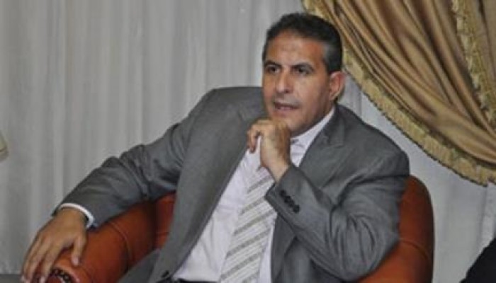 (فضيحة الحكومة) "الببلاوي" يعيد صديقة "حمدي" للأهلي .. وخصمه اللدود "أبو زيد" يستقيل