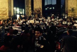 جبهة طريق الثورة والاشتراكيون الثوريون ينظمون وقفة تضامنية مع المعتقلين في سجون العسكر