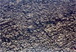 "القاهرة" تحت حكم العسكر ضمن أسوأ مُدن العالم على الإطلاق في 2013 حسب تقارير دولية