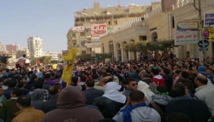 الآلاف يخرجون بمسيرة حاشدة بالفيوم ويهتفون الشعب يريد إسقاط النظام