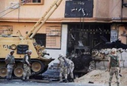 هجوم بالهاون على معسكر الجيش بالشيخ زويد والجيش يرد بالأسلحة الثقيلة