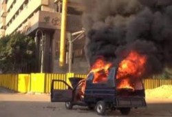 احتراق سيارة مدير أمن أسيوط وإحتراق 5 سيارات مملوكه للضباط أمام قسم الرمل بالإسكندرية