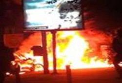 إضرام  النيران في نقطتي شرطة ومطعم لوشاية صاحبه بمتظاهري بالإسكندرية