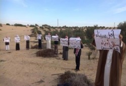 سلسلة بشرية لابناء القبائل السيناوية ببئرالعبد شمال سيناء