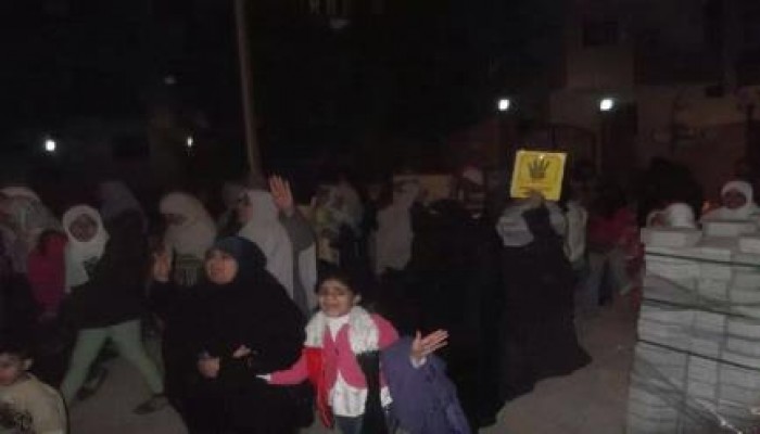 بالصور.. مسيرة ليلية بالشيخ زايد فى اسبوع الصود والوفاء لدماء الشهداء