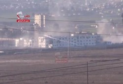 من علامات تأييد  الله .. إرتداد قذيفة مدفعية لعصابات بشار بشكل غريب بعد سقوطها