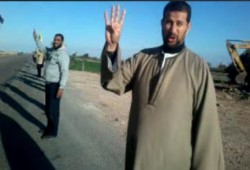 بالفيديو.. سلسلة بشرية ضد الانقلاب بمطوبس كفر الشيخ