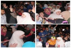 بالصور: ظهور مفاجيء لزوجتي الرئيس مرسي ورئيس الوزراء في تظاهرات رفض الانقلاب بـ 6 أكتوبر