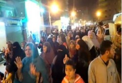 بالصور: مسيرة ليلة حاشدة رافضة للانقلاب العسكري بالمنيا