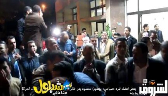 بالفيديو تمرد «صباحي» يهتفون: محمود بدر خائن.. واشتباكات بالأيدي بين أعضاء الحركة