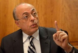 سيف اليزل: الجيش موّل أحزابًا وحركات لمواجهة «الإخوان»