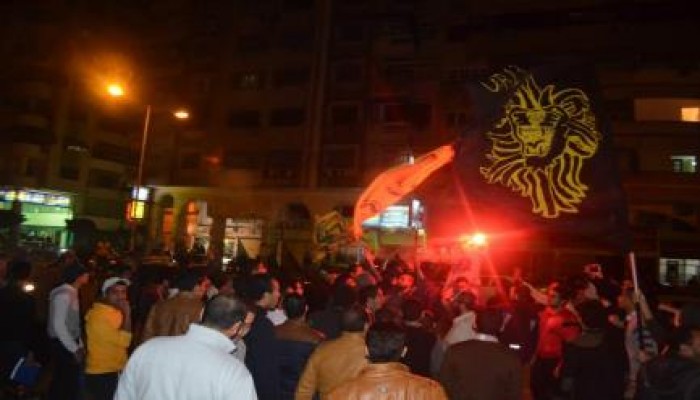 بالصور.. تحالف دعم الشرعية وأولتراس ربعاوى ينظمان فراشة أمام مدرسة 6 أكتوبر ببورسعيد