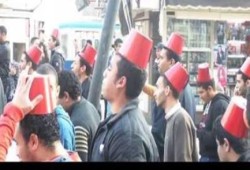 ابداع الاحتجاج .. شباب ثورة 19 يعود للتظاهر من جديد !