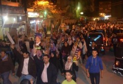 بالصور ,. "رابعة ايقونة الثورة" واحدة من عشرات المسيرات باالاسكندرية بمنطقة المندرة