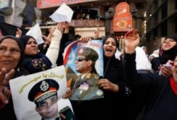 فاينانشال تايمز: السيسي ليس سببا للمشكلة وإنما تجسيدٌ لها